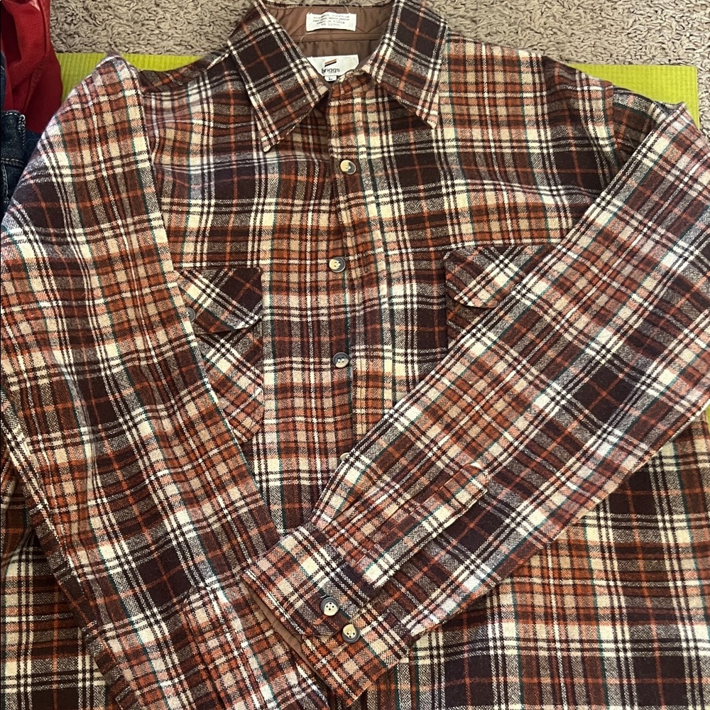 Briggs Vtg Brown and White Plaid Button Down Shirt